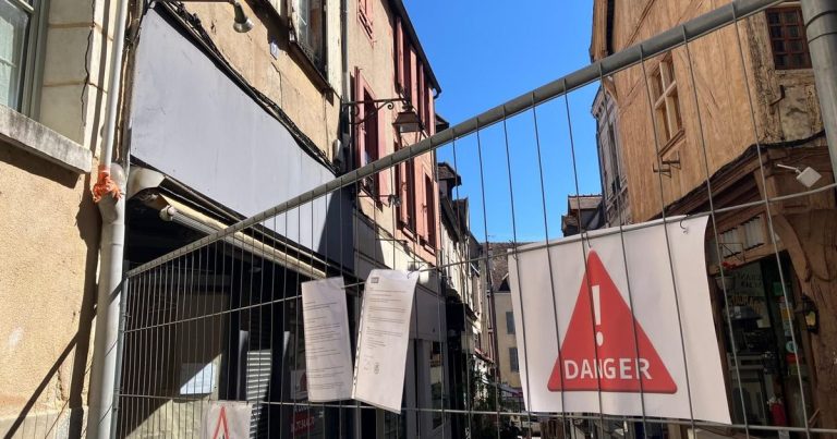 Immeuble menacé d&rsquo;effondrement à Auxerre : évacuation des habitants et témoignages recueillis.
