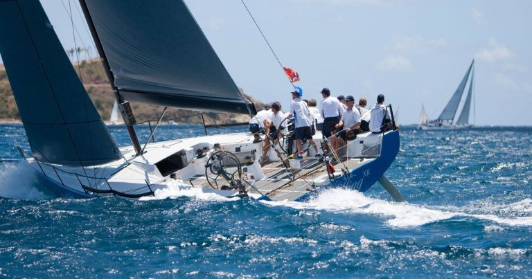 Les Voiles de Cassis : trois jours de manifestations maritimes en Méditerranée.