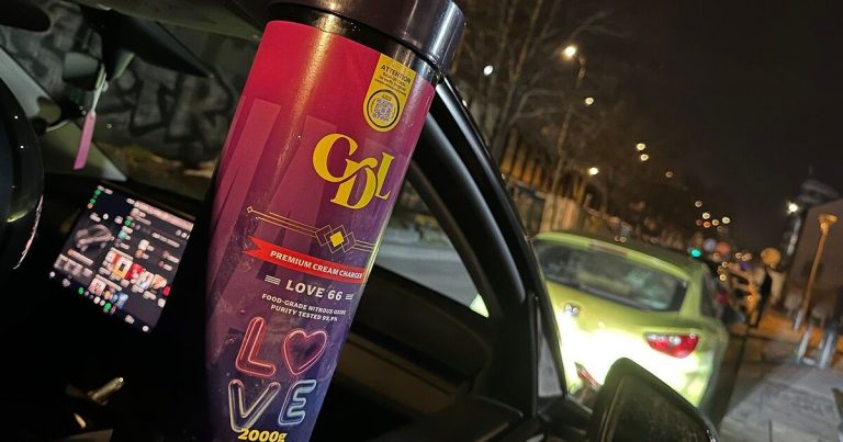 Roubaix : une gérante d&rsquo;épicerie de nuit jugée pour trafic de protoxyde d&rsquo;azote.
