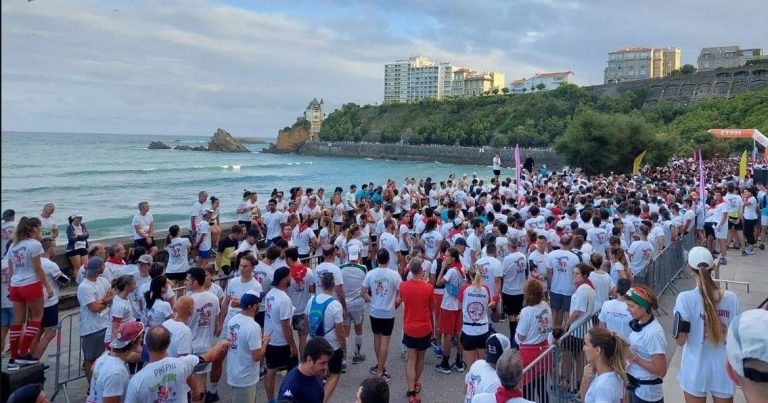 La Foulée du Festayre 2026 : course festive des Fêtes de Bayonne attire des milliers de participants.