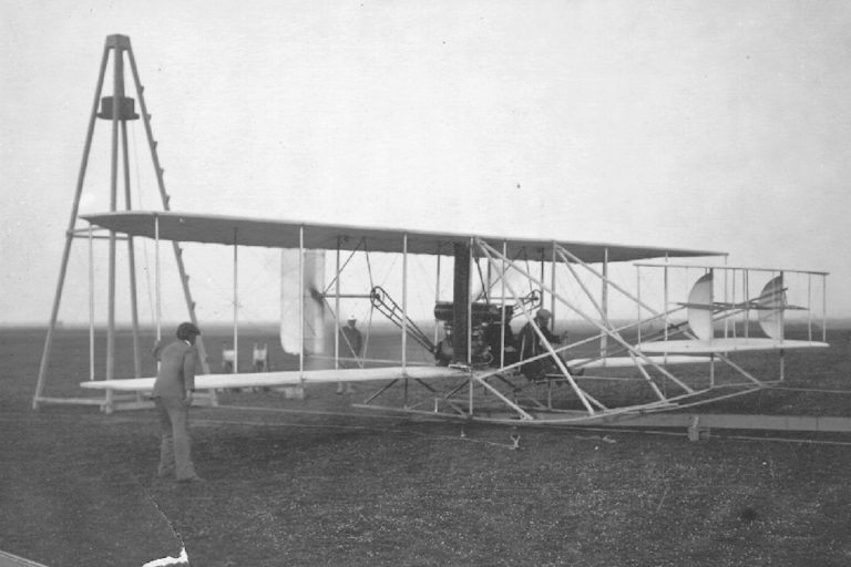 Il y a 118 ans, le premier passager de l&rsquo;histoire prenait l&rsquo;avion aux États-Unis.