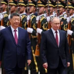 Xi Jinping et Vladimir Poutine se rencontrent à Pékin pour discuter de la coopération bilatérale.