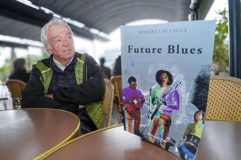 Robert Latxague, figure du rock basque, évoque les rêves d&rsquo;une génération d&rsquo;espoir.