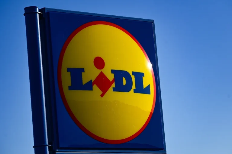 Lidl France annonce la suppression de 550 postes sans départs contraints.