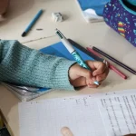 Éducation en France : faut-il renforcer les exigences en maîtrise de la langue à l&rsquo;école ?