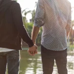 « Des familles demandent à l&rsquo;Église de réviser sa doctrine sur l&rsquo;homosexualité en France »