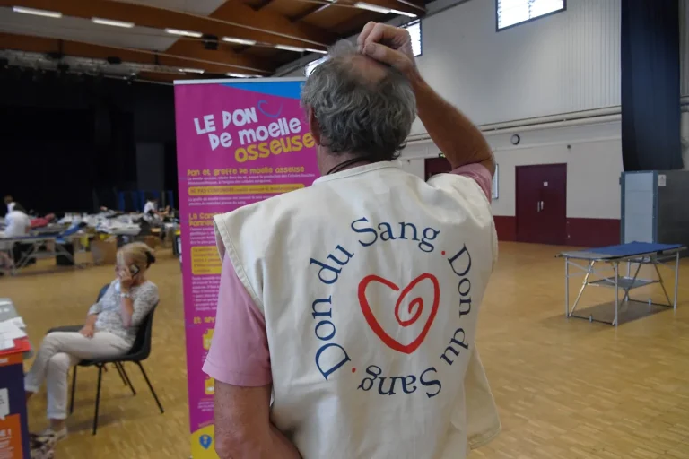 Greffe de moelle osseuse : la solidarité pour le petit Elio fait bondir le nombre de candidats donneurs
