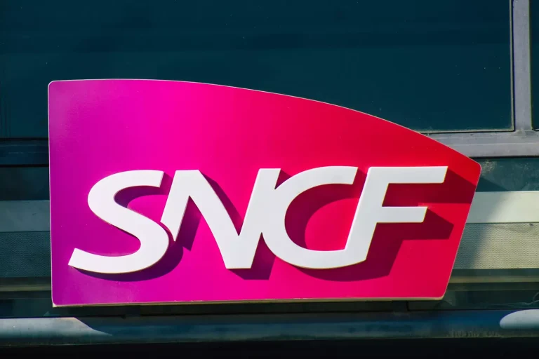 SNCF : un métier accessible sans diplôme avec un salaire de 55 000 € par an en milieu de carrière