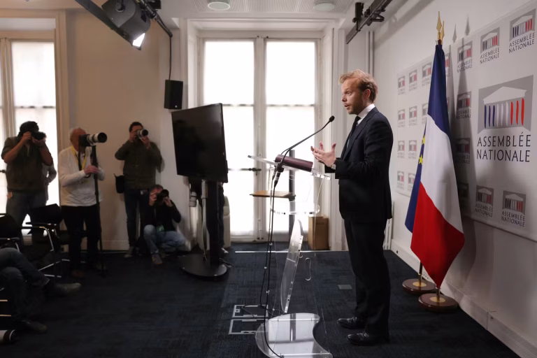 Rapport Alloncle : quatre chiffres-clés sur l’audiovisuel public jugés exagérés par des experts.