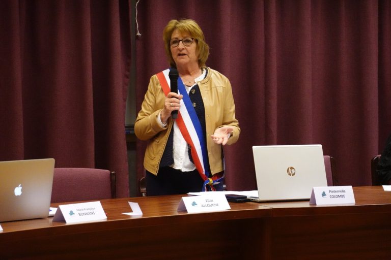 Après un début de mandat mouvementé, Nellie Colombe revoit ses priorités pour Saint-Marcel