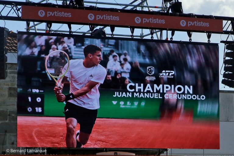 Juan Manuel Cerundolo remporte le BNP Paribas Primrose 2026 à Bordeaux.