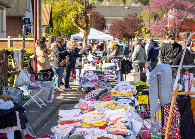 Foires à tout ce week-end du 8 mai à Pont-Audemer, Bernay et Le Neubourg.