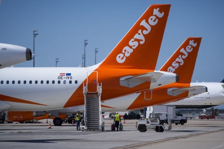 EasyJet offre des primes pour briser la grève des employés des vols depuis Paris.