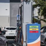 Carburants : les prix sont-ils vraiment plafonnés à La Réunion, comme l&rsquo;affirme Mathilde Panot ?