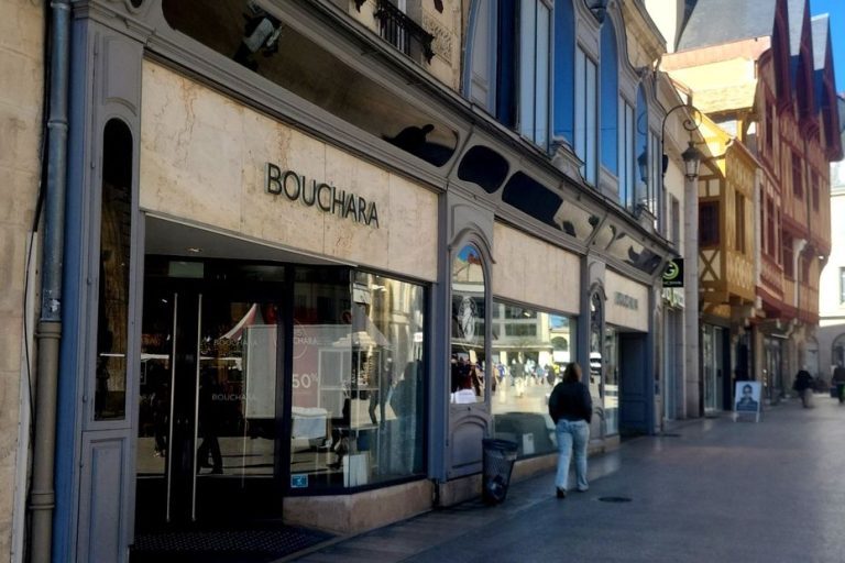 Deux magasins Bouchara en Bourgogne conservés par le repreneur, entraînant des pertes d’emploi.