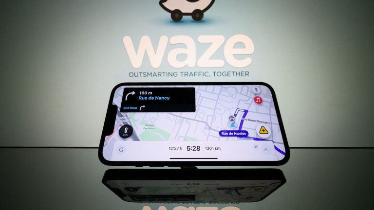 Les applications de navigation devront-elles cacher les contrôles de police en France ?