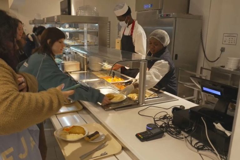Repas à 1 euro généralisés dans les CROUS pour la majorité des étudiants en France