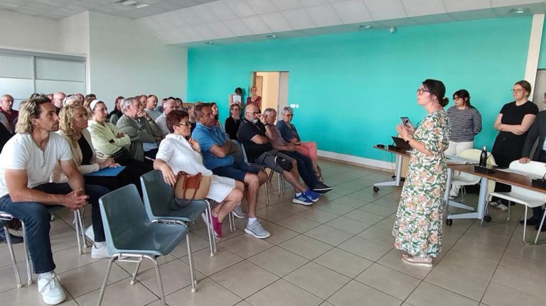 90.000 volts près des habitations : familles de Valence-en-Poitou s&rsquo;interrogent sur le tracé.