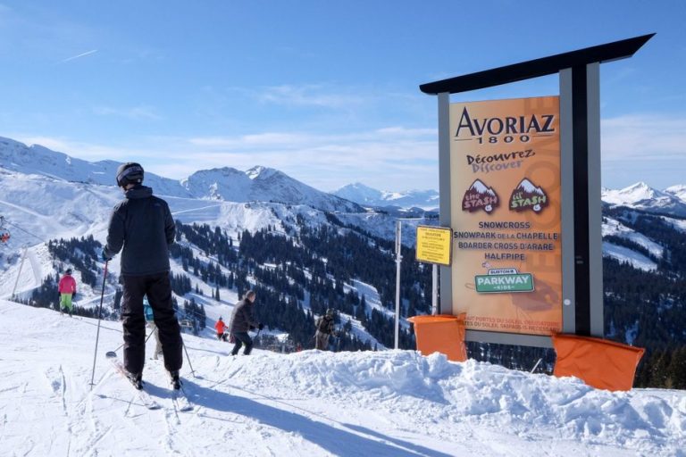 C&rsquo;est en partie dû aux conditions d&rsquo;enneigement : la fréquentation des stations de ski en hausse, bilan mitigé dans les Alpes du Nord