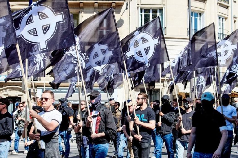 Manifestation d&rsquo;extrême droite à Paris interdite par les autorités le 9 mai.