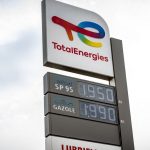 TotalEnergies menace de suspendre son plafonnement des prix des carburants en cas de taxe sur les superprofits