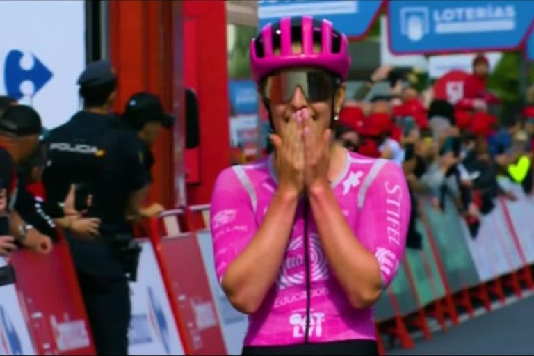 Cédrine Kerbaol remporte la 3e étape du Tour d&rsquo;Espagne femmes 2023.