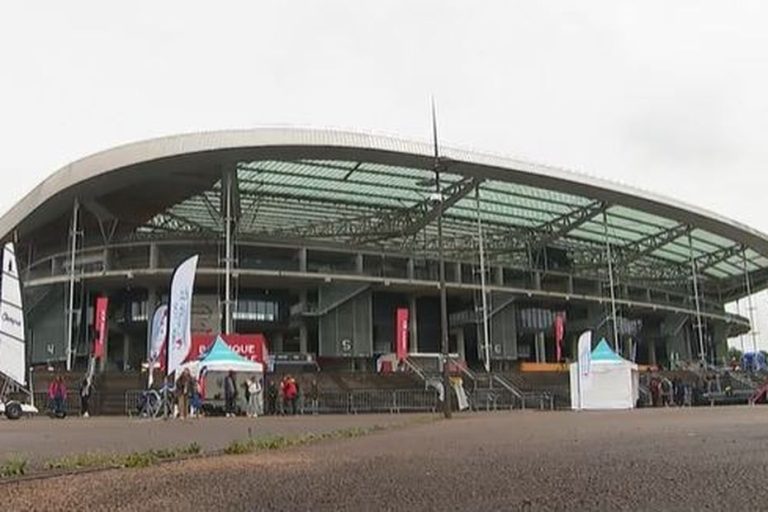 Journée sportive pour enfants malades et handicapés au Mans FC : activités et sensibilisation.