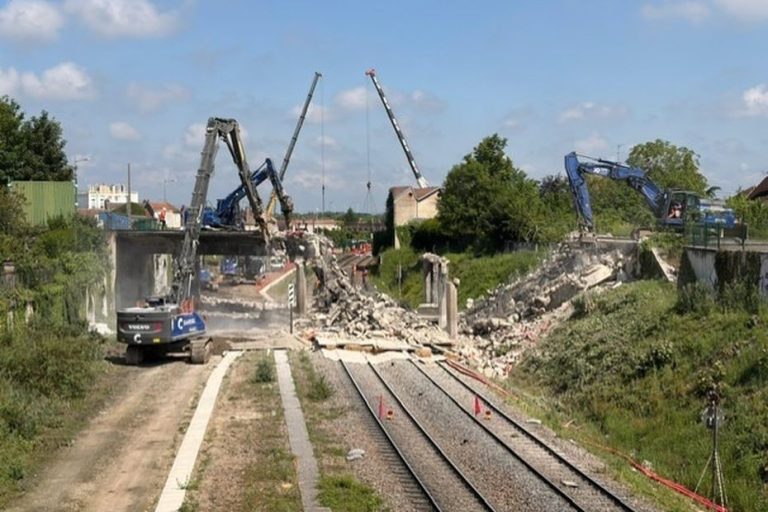 Destruction du Pont Buffard et de la passerelle Marie de Champagne à Troyes : raisons et enjeux.