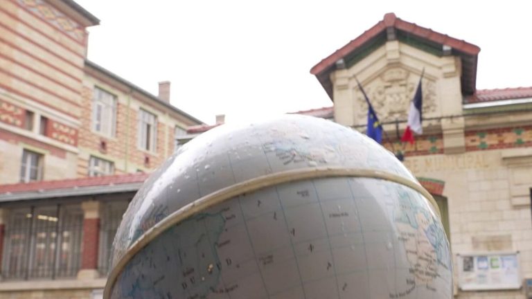 20% des élèves en France ne parlent pas français à la maison, selon une étude.