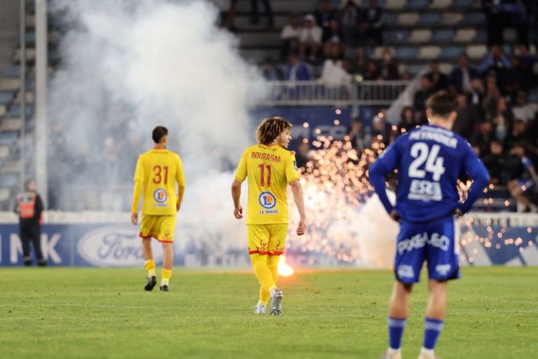 Le Mans FC : Scénarios de retour en Ligue 1 après l&rsquo;interruption du match contre Bastia