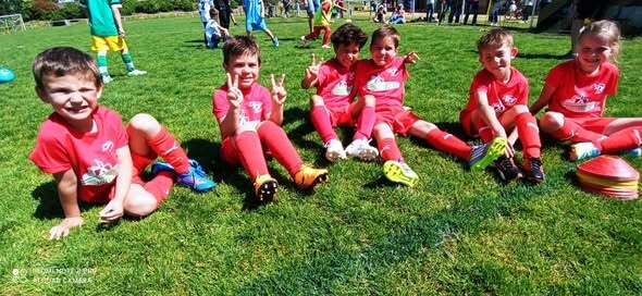 Plateau U7 : Les Diables Rouges s&rsquo;imposent contre Selles Saint Denis en match amical.