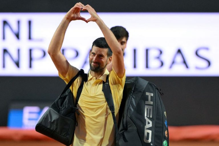 Novak Djokovic félicite Le Mans FC pour sa montée en Ligue 1, un succès mérité.