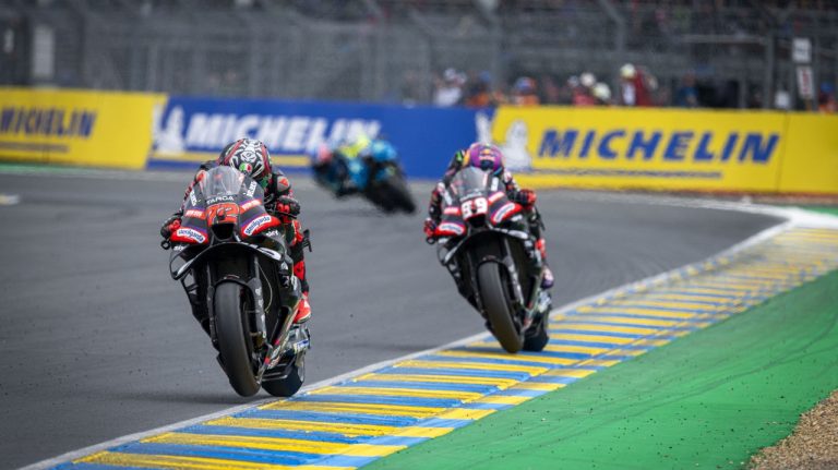 Aprilia vise à accroître son avance en Catalogne, profitant de l&rsquo;absence de Marc Marquez.