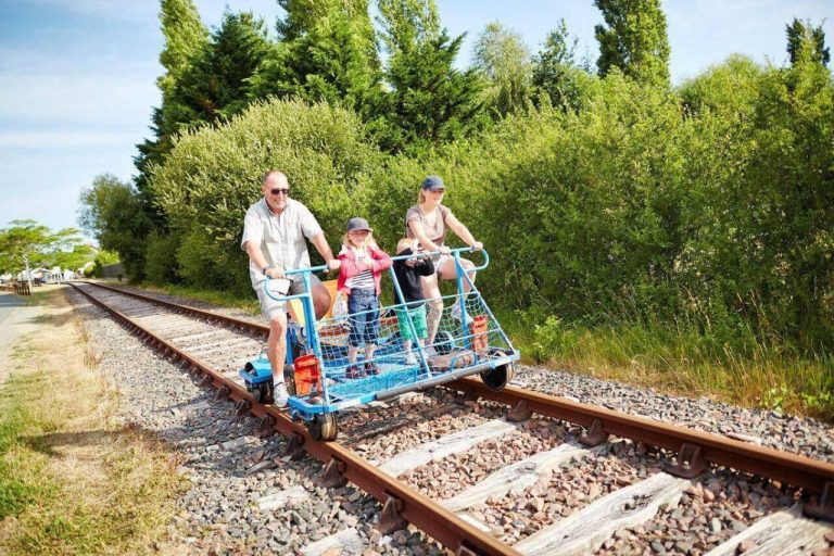 Le vélorail de Vendée rouvre après plusieurs mois de travaux de rénovation.