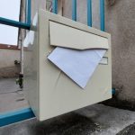 Des feuilles blanches dans les boîtes aux lettres du Vimeu : alerte cambriolages locale.