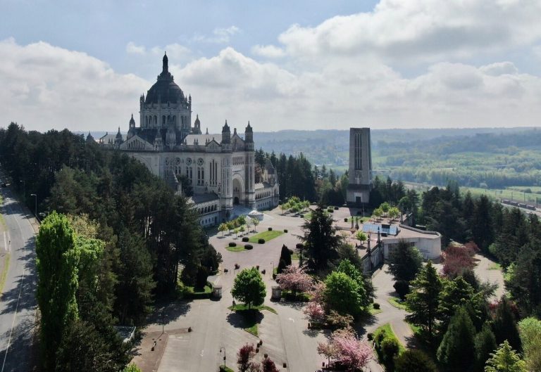 La basilique de Lisieux candidate au titre de Monument préféré des Français 2023