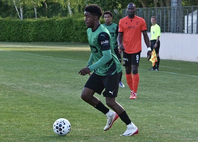 L&rsquo;US Alençon doit gagner ses deux derniers matchs pour éviter la relégation en National 3.
