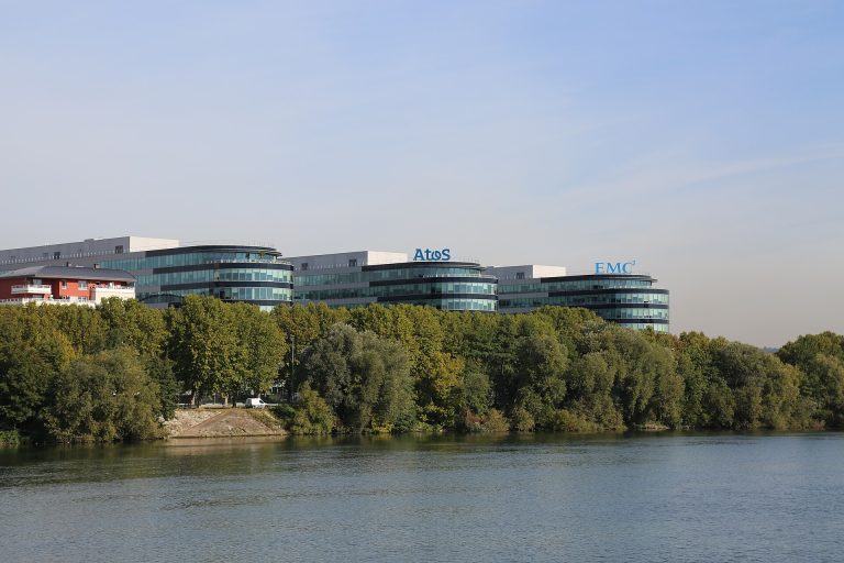 Affaire des radars fixes : enquête sur ATOS et ses pratiques en France.