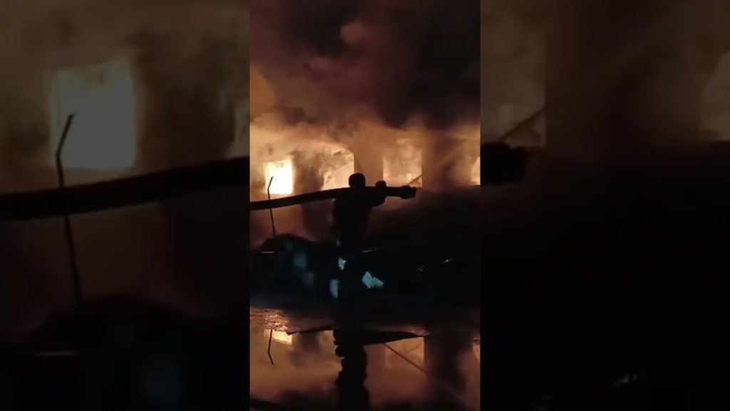 Attaque nocturne russe sur Sumi : plusieurs infrastructures endommagées.