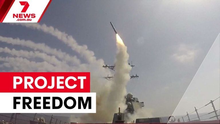 Confrontation entre les États-Unis et l'Iran dans le détroit d'Hormuz, tensions accrues.