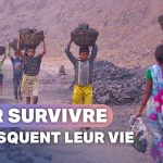 Des enfants travaillent dans des mines en feu en Inde, exposés à des dangers mortels.