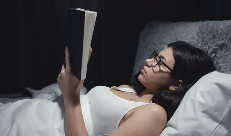 Dark romance : l’engouement des adolescents en France face aux enjeux du consentement