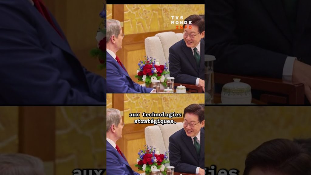 Donald Trump en visite en Chine avec des dirigeants d'entreprises américaines pour des discussions économiques.