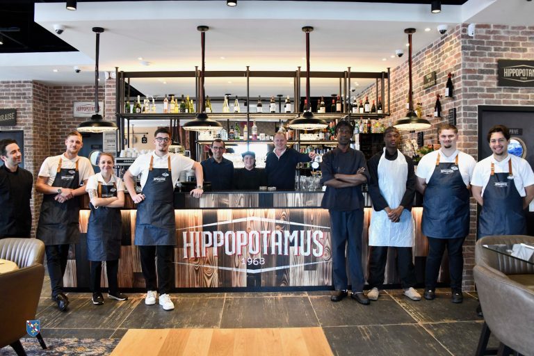 Un nouvel Hippopotamus ouvre ses portes à Évreux, renforçant l&rsquo;offre de restauration locale.