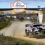 Neuville remporte une victoire au WRC au Portugal, Ogier perd du terrain après une crevaison.