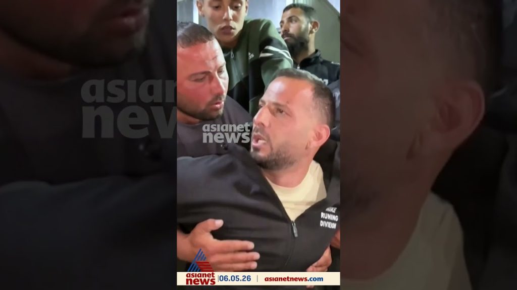 Israël frappe des bâtiments près d'une station de police à Gaza, plusieurs structures endommagées.