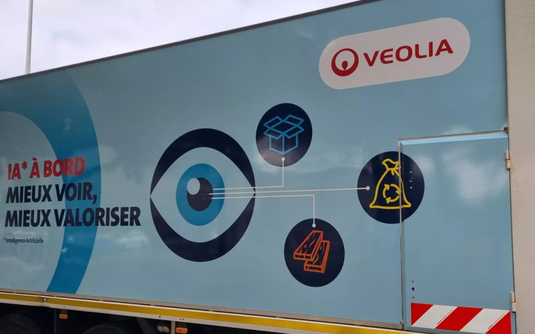 Veolia déploie des véhicules de collecte de déchets équipés d&rsquo;IA en Normandie.