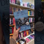 Les éditions spéciales de livres avec tranches colorées attirent l'attention des lecteurs en France.