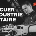 Les usines soviétiques produisent pour contrer l'armée allemande d'Hitler en 1941