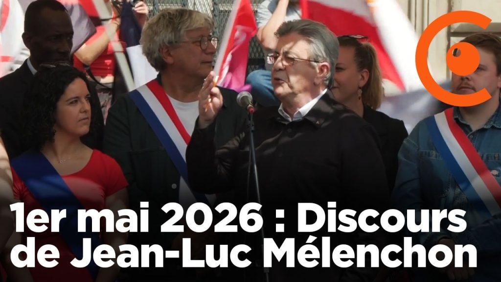 Mélanchon (LFI) prononce un discours lors de la manifestation du 1er Mai à Paris 2026.